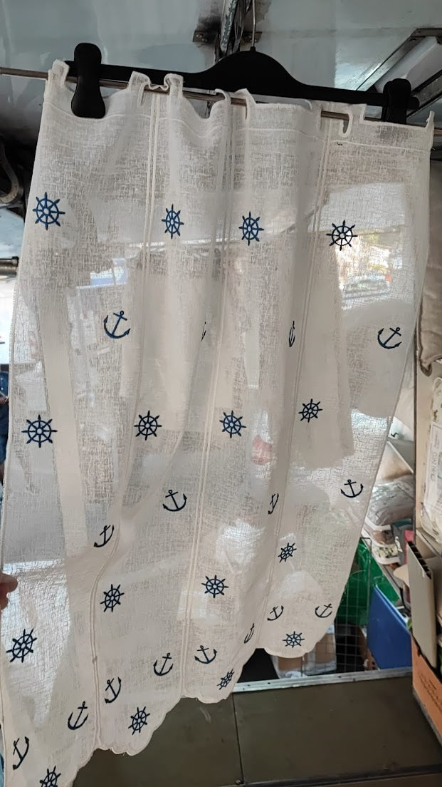 Tyrolean curtain embroidered with Sea design