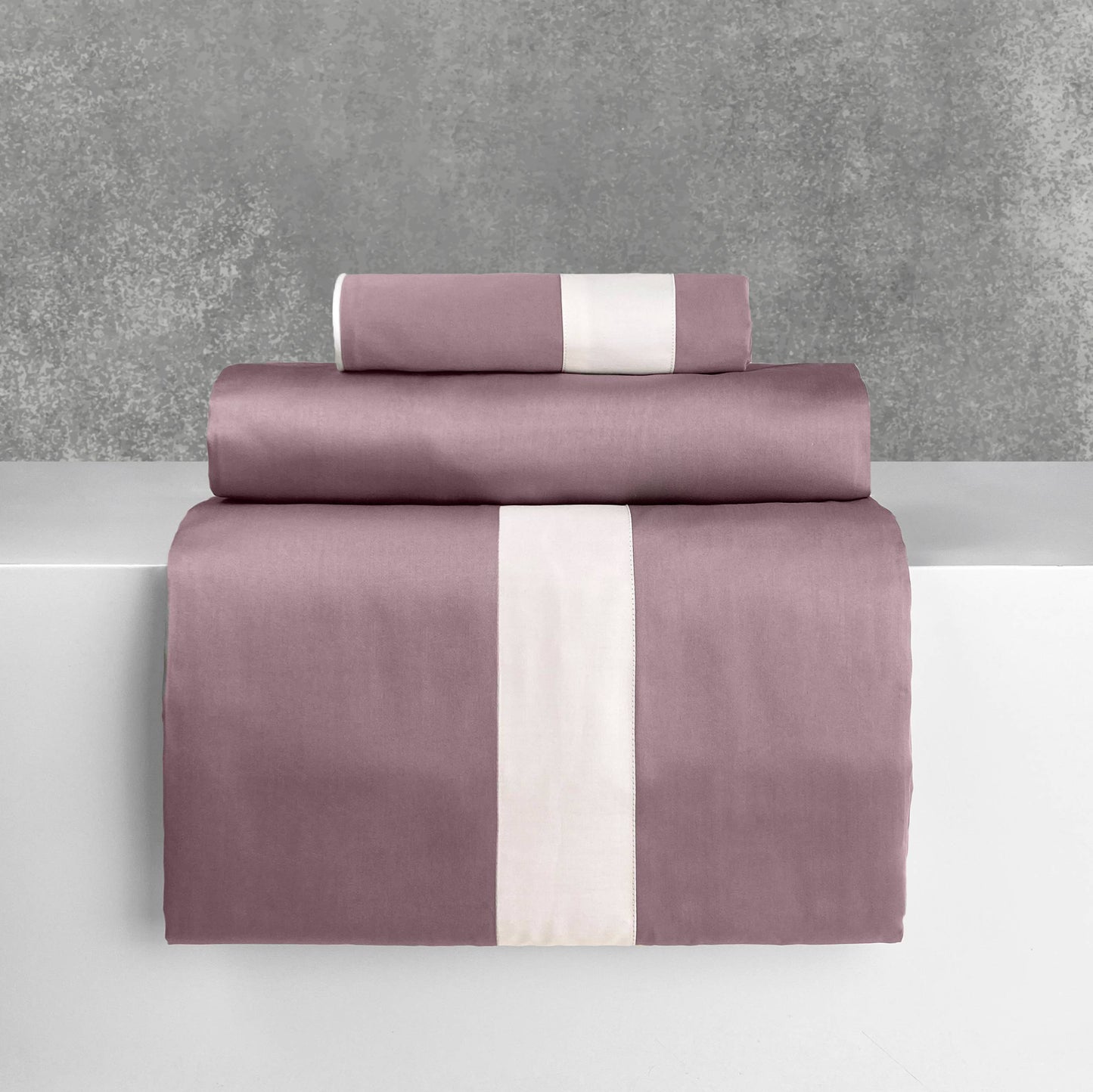 Completo Lenzuola  Copriletto CREOLE Washington Matrimoniale di diversi colori ( si può avere coordinati con trapuntina tinta unita uguale) produzione artigianale italiana Toscana  100% raso di cotone