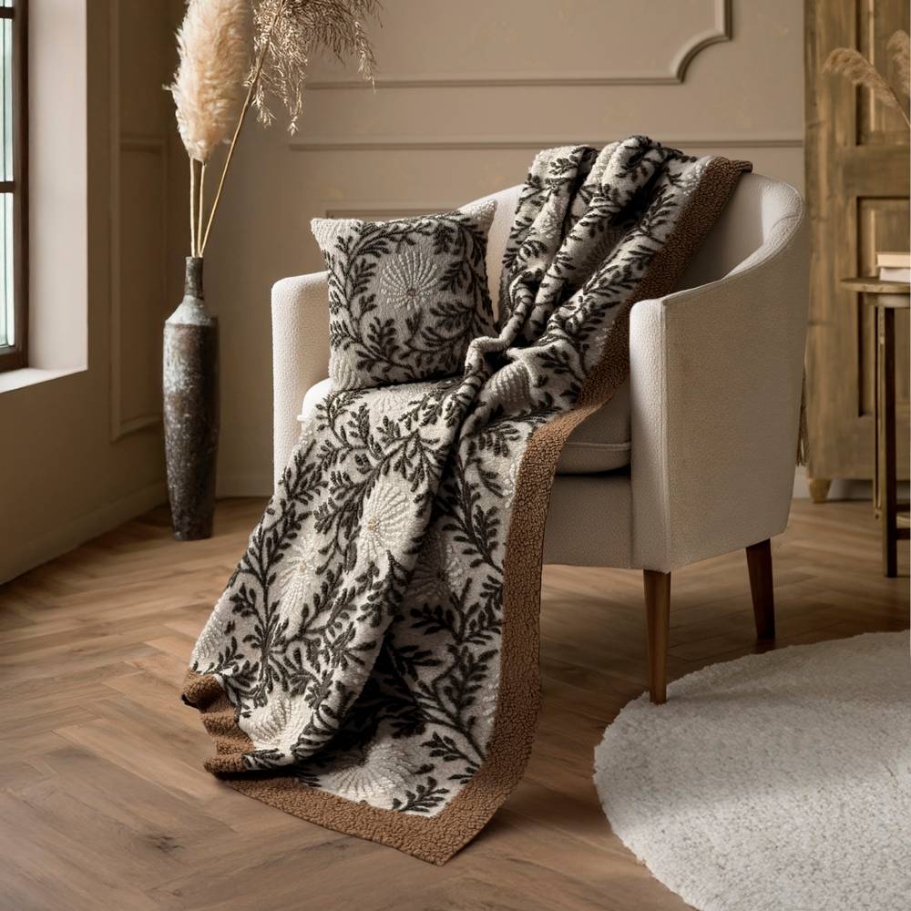Plaid Alma in Lana Cotta 150x200 produzione artigianale Toscana lavorazione in rilievo di Creole