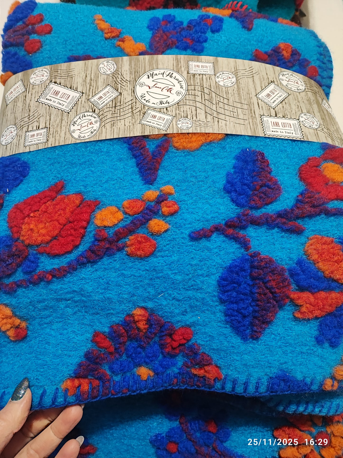 Plaid in lana cotta Fiori in rilievo  produzione artigianale Toscana 150x170